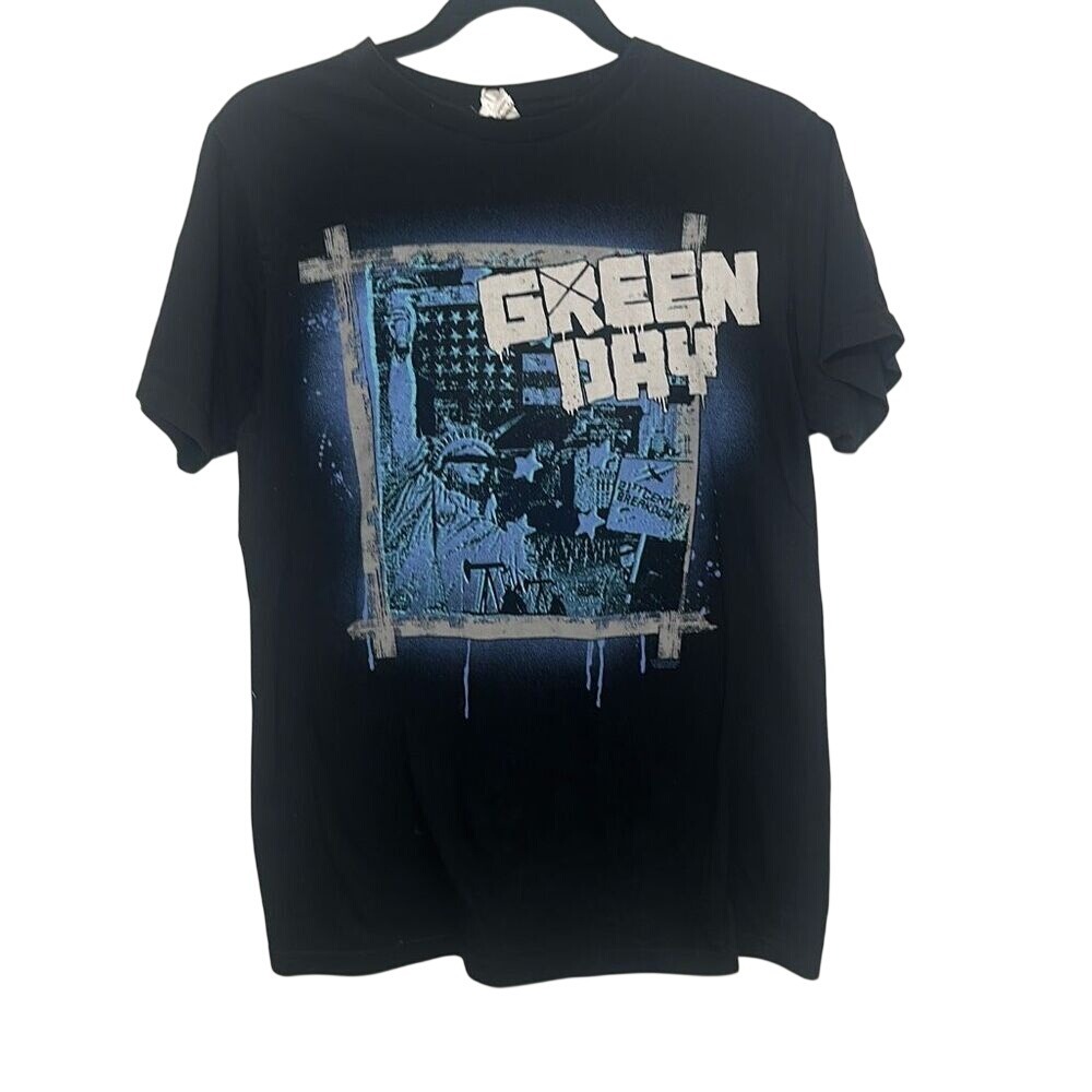 Bay Island 2014 Green Day 21st Century Breakdown Short Sleeve T Shirt Medium
